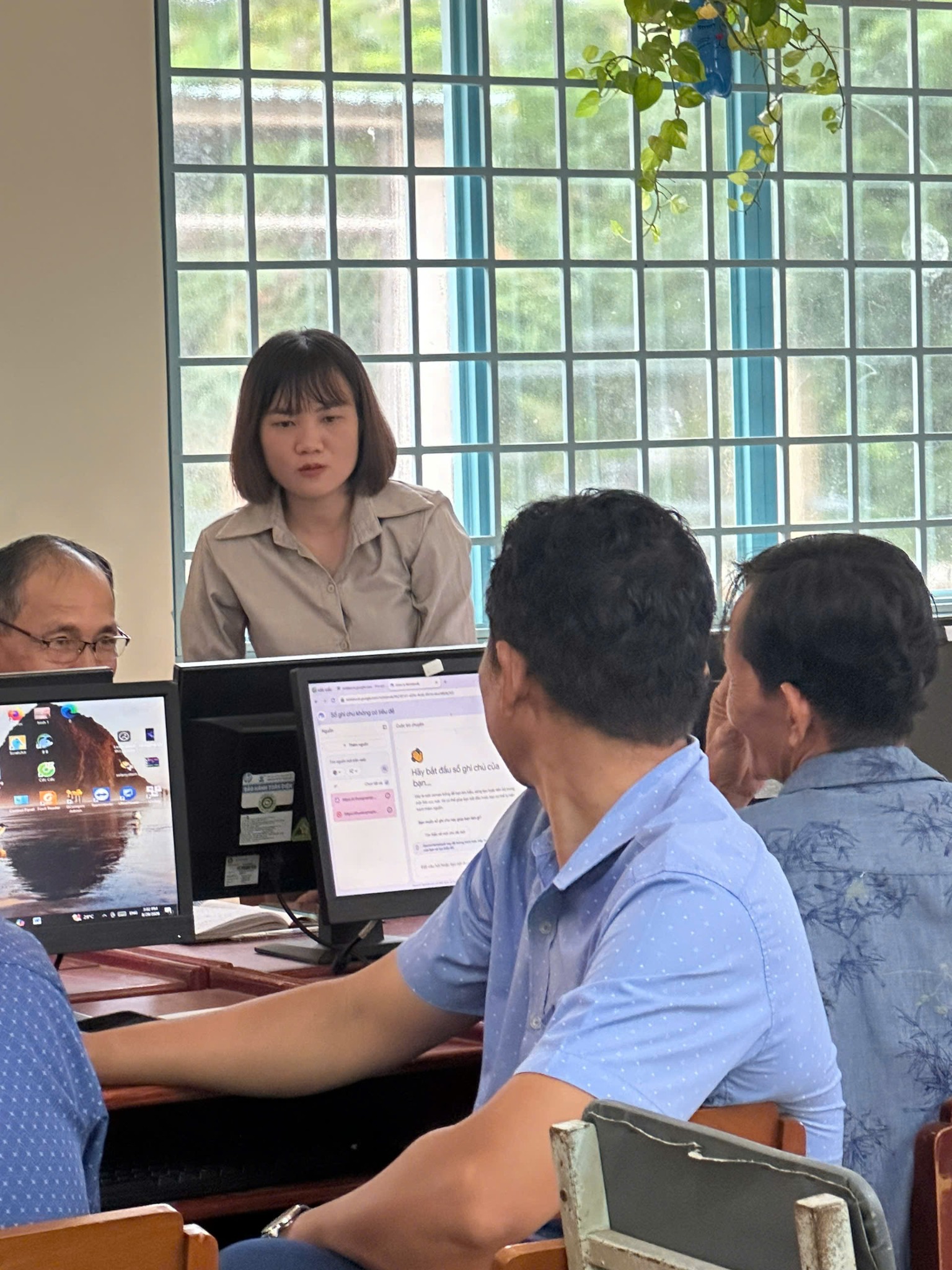 Hỗ trợ kèm cặp trực tiếp khi thực hành